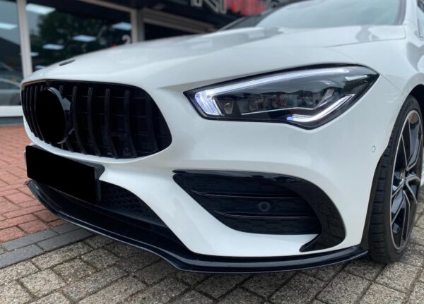 Mercedes CLA-Klasse grill