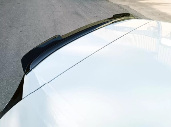 VW Golf spoiler