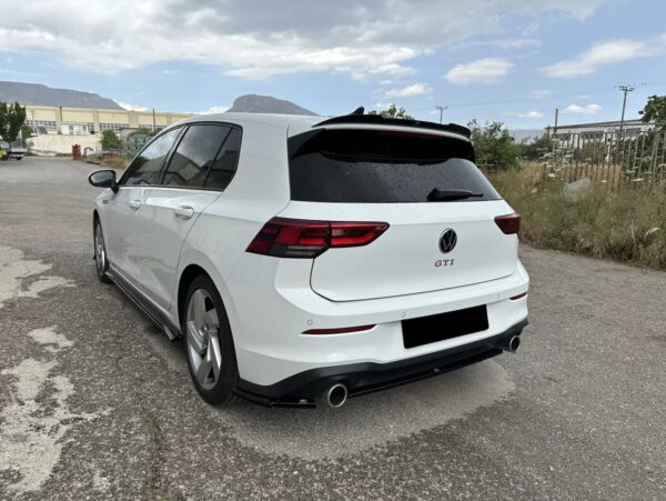 VW Golf 8 spoiler